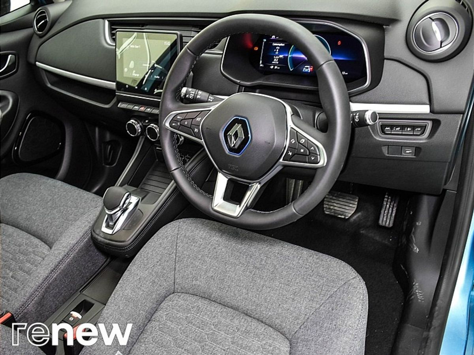 2020 Renault Zoe - image 6