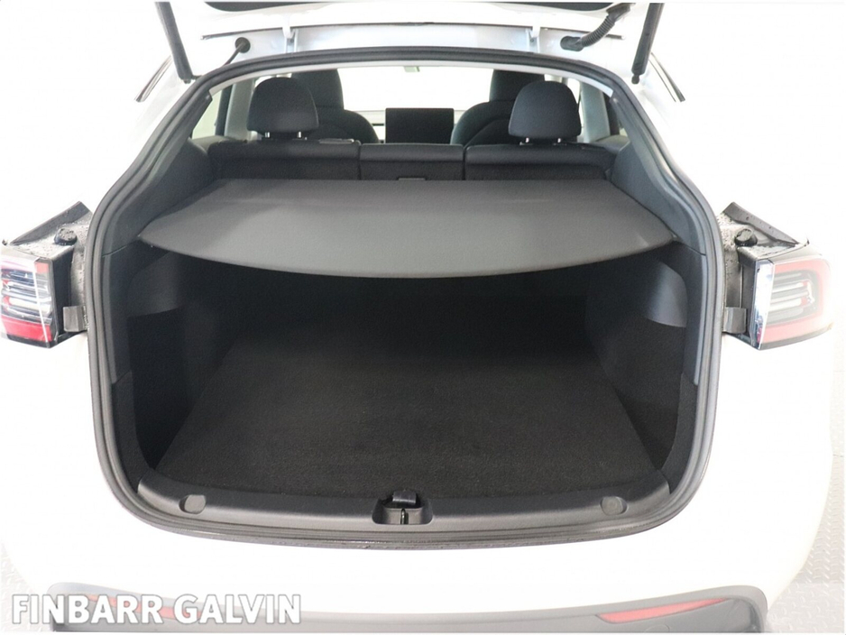 2022 Tesla Model Y - image 15