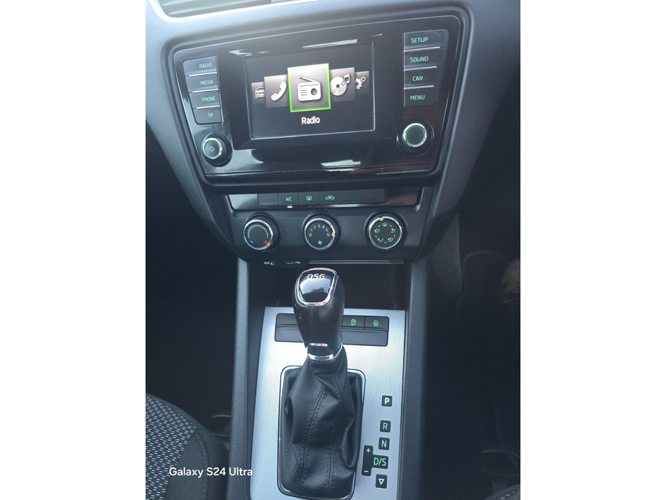 2015 Skoda Octavia AMBITION 1.6 TDI 105HP DSG 4 4DR AUTO €9,750