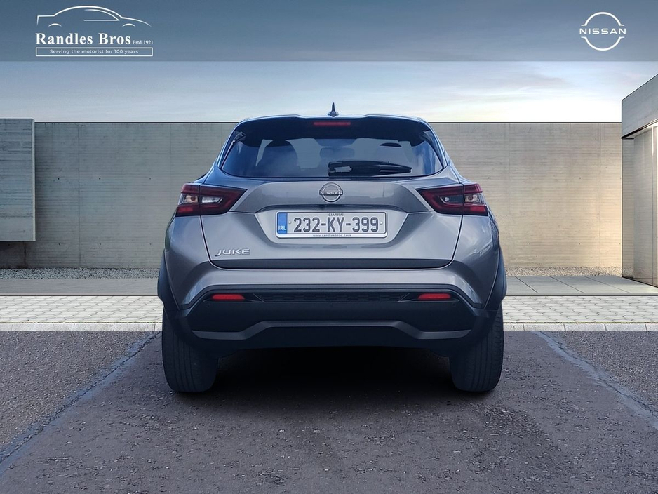 2023 Nissan Juke - image 8