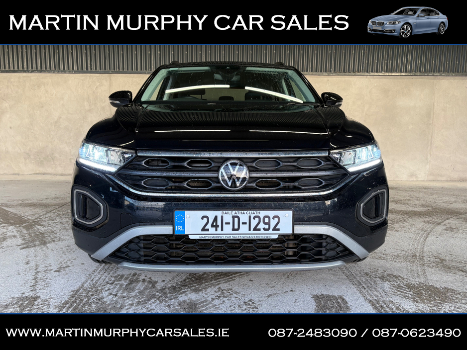 2024 Volkswagen T-Roc - image 4