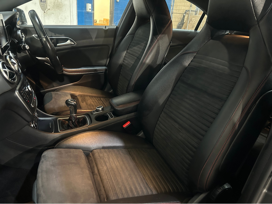 2018 Mercedes-Benz CLA Class - image 8