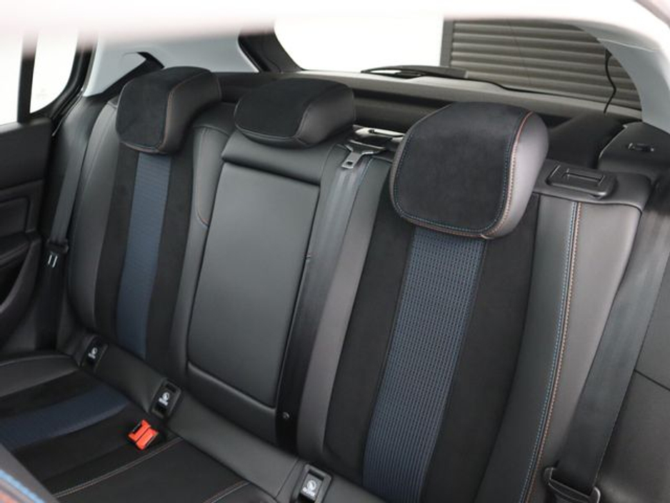 2020 Peugeot 308 - image 19