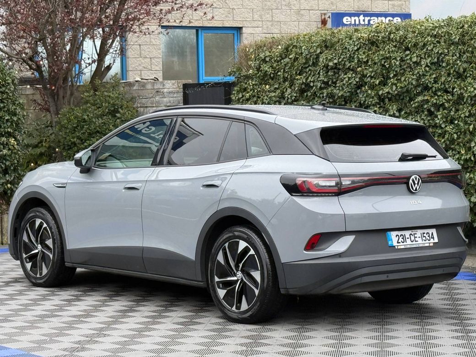 2023 Volkswagen ID.4 - image 5