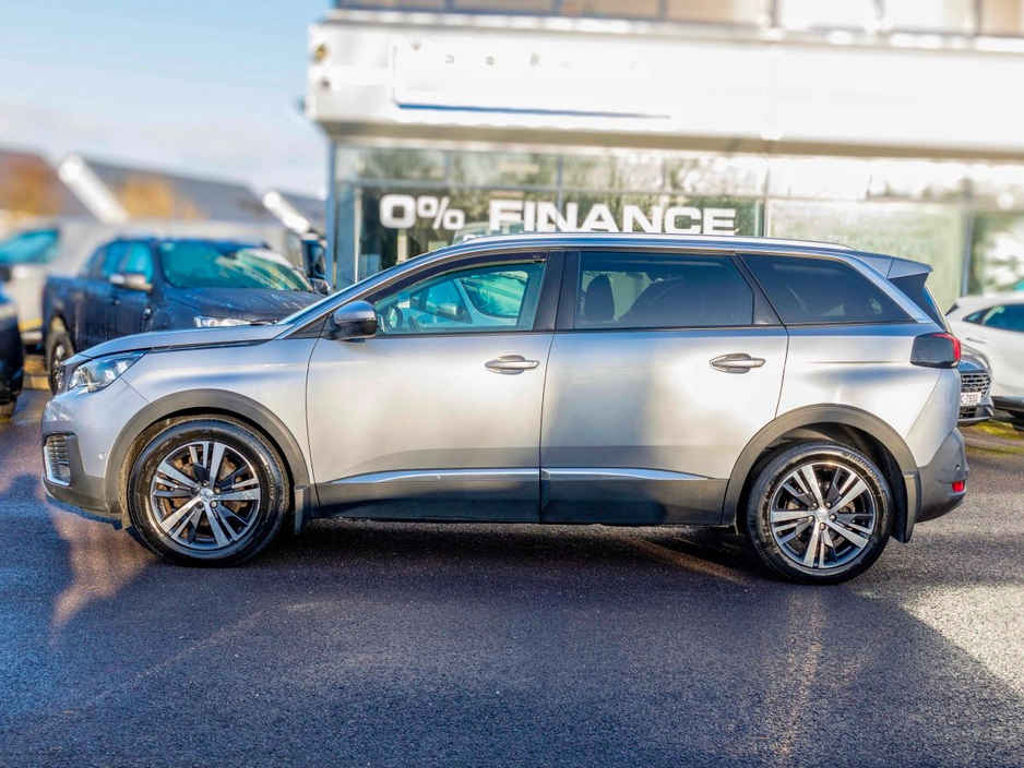 2020 Peugeot 5008 1.5 BlueHDi 130bhp Allure