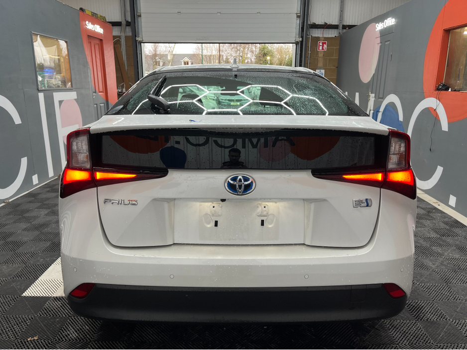 2021 Toyota Prius €20950 2021 TOYOTA PRIUS 1.8 AUTOMATIC / CRUISE CONTROL / 360° PARKING CAMERA AND MORE €20,950