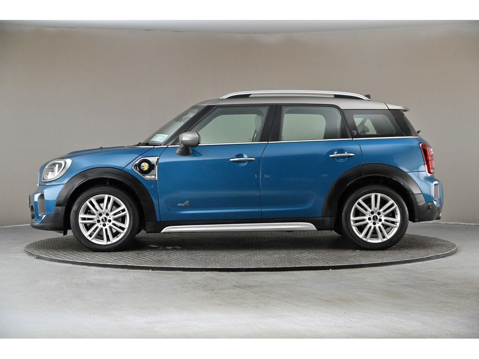 2021 MINI Hatch - image 5