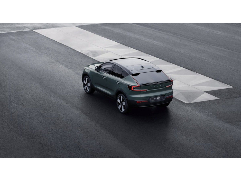 2026 Volvo EC40 - image 8