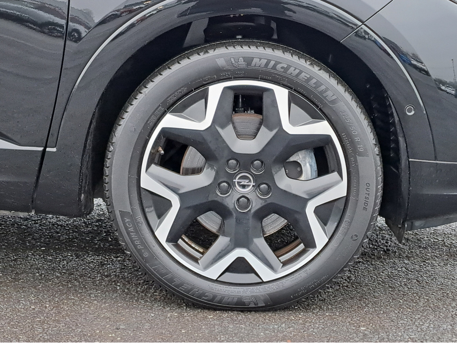 2023 Opel Grandland - image 13