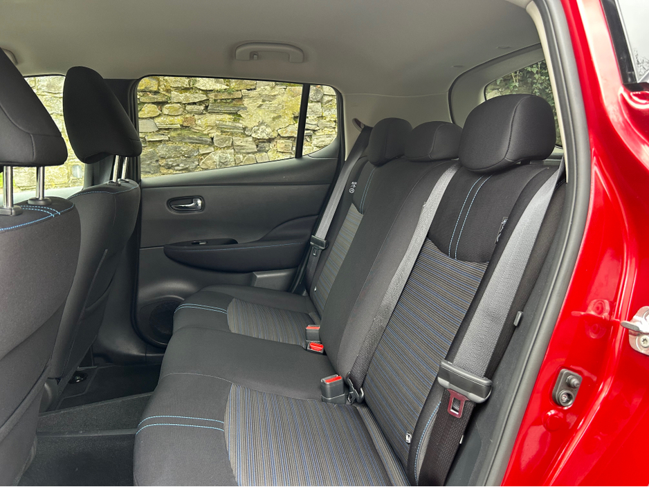 2019 Nissan Leaf - image 18