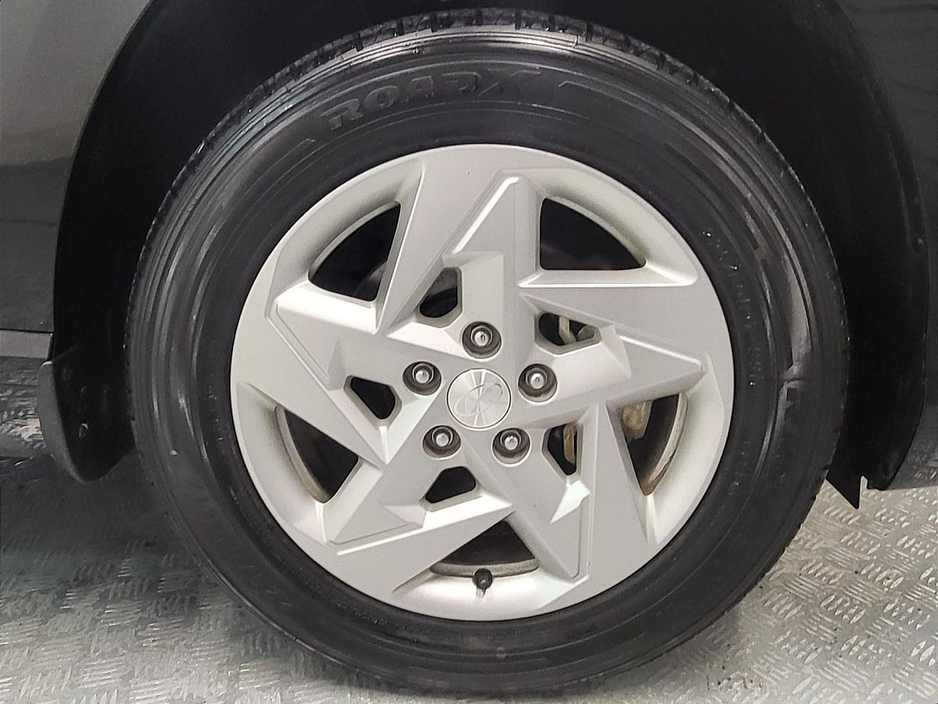 2024 Hyundai Kona - image 11