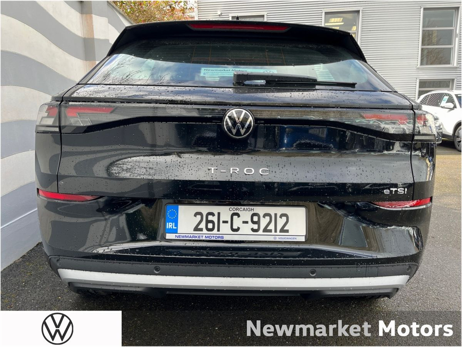 2026 Volkswagen T-Roc - image 8