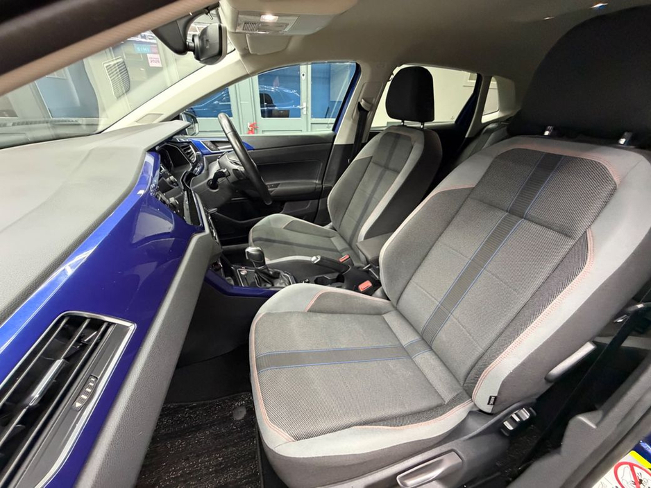 2019 Volkswagen Polo - image 25