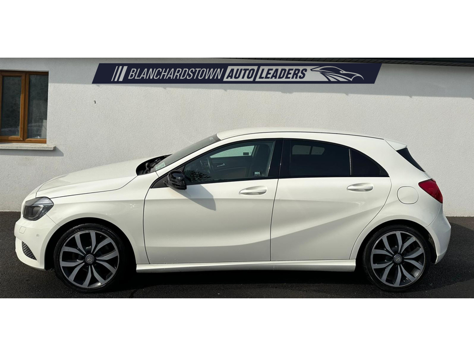 2015 Mercedes-Benz A Class - image 2