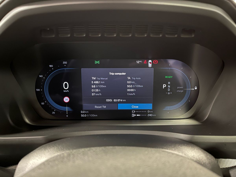 2023 Volvo XC90 - image 13