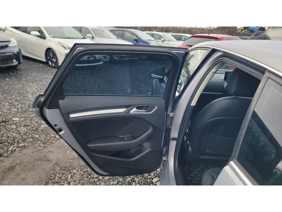 2015 Audi A3 - image 14