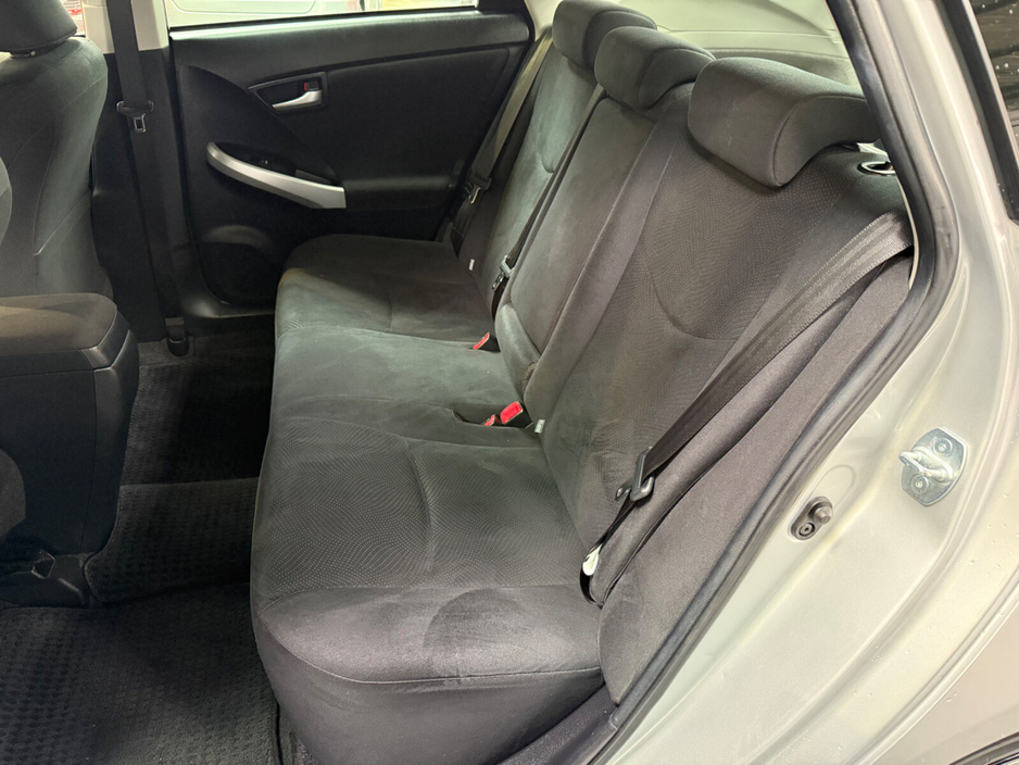 2015 Toyota Prius - image 22