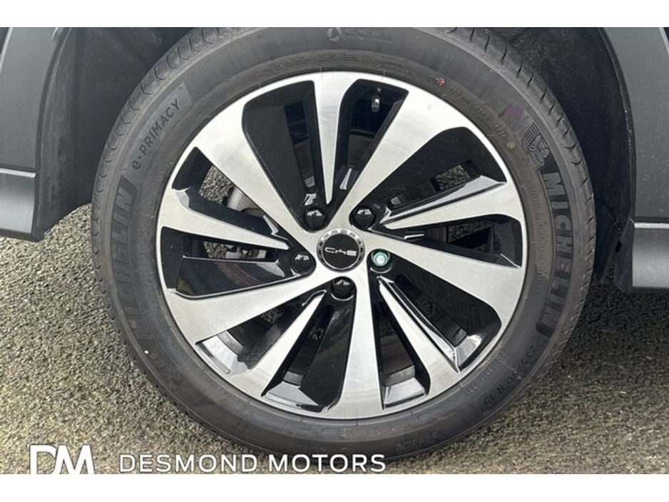 2025 BYD Seal U - image 14