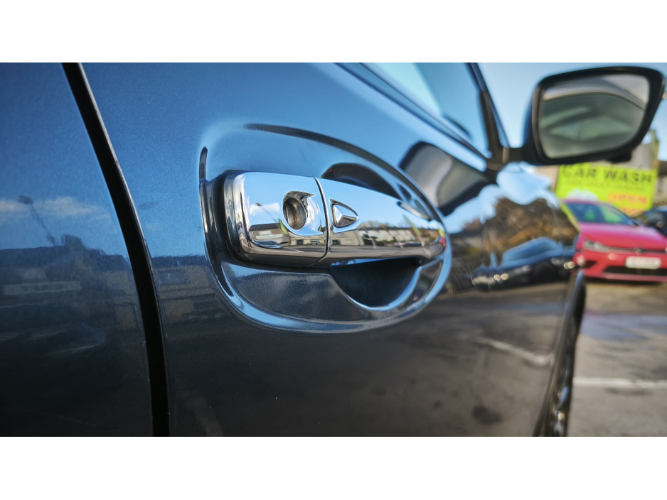 2014 Nissan X-Trail - image 28