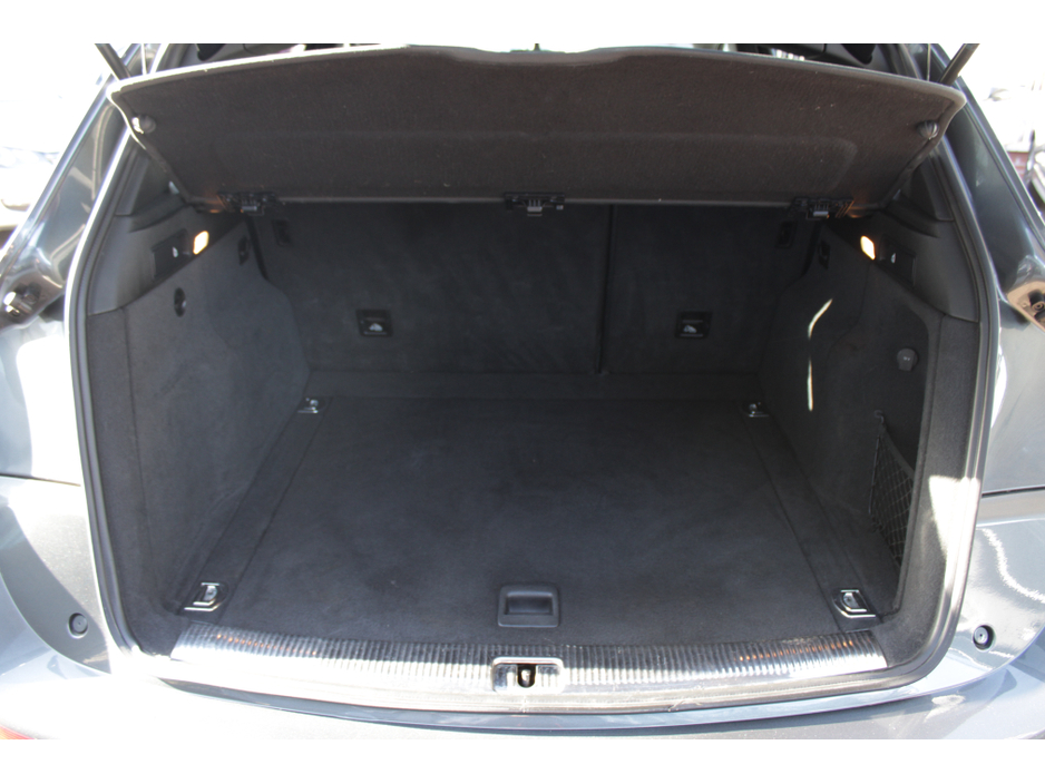 2017 Audi Q5 - image 19