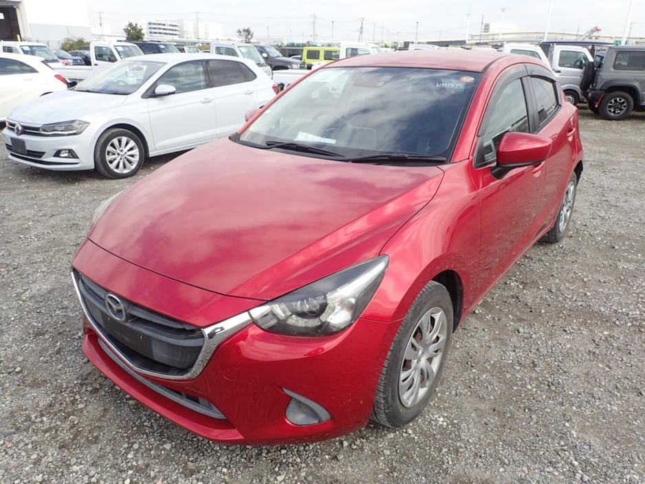 2015 Mazda Demio - image 5