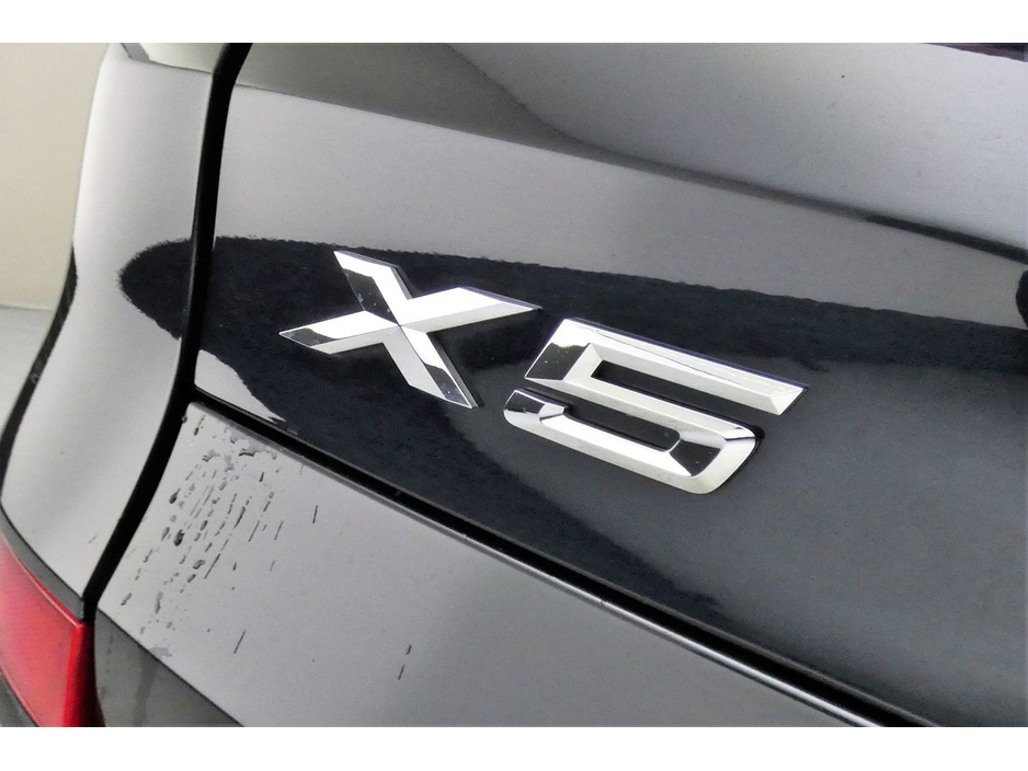 2019 BMW X5 - image 13