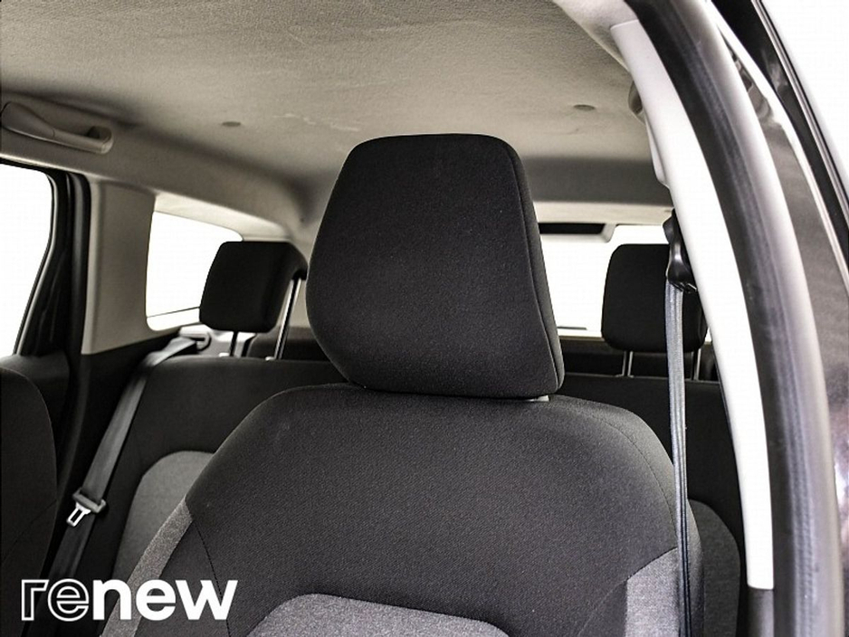 2021 Dacia Duster - image 26