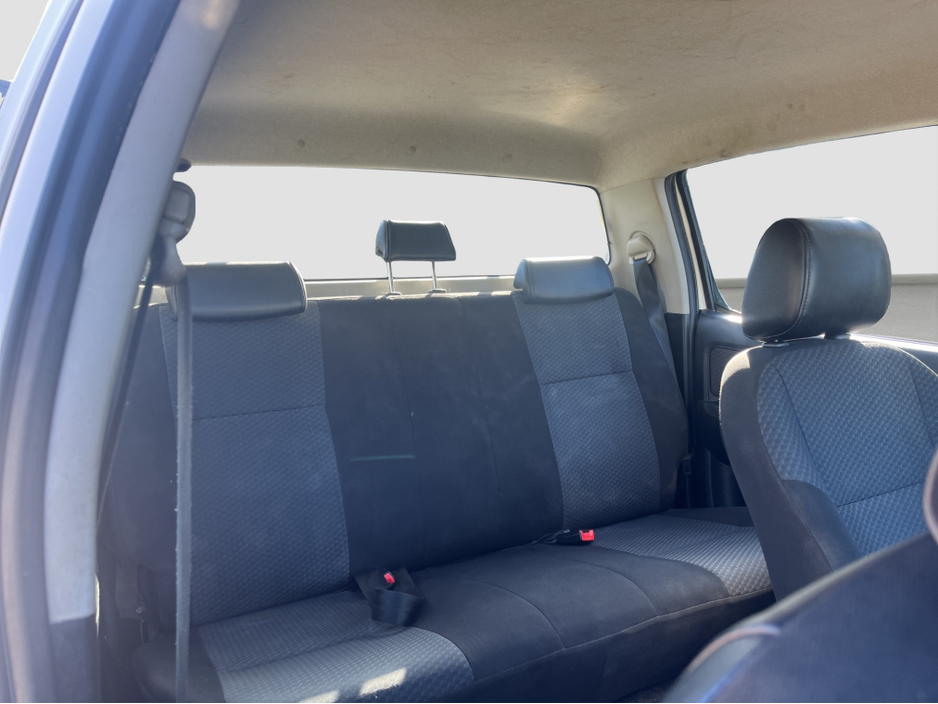 2016 Toyota Hilux - image 16