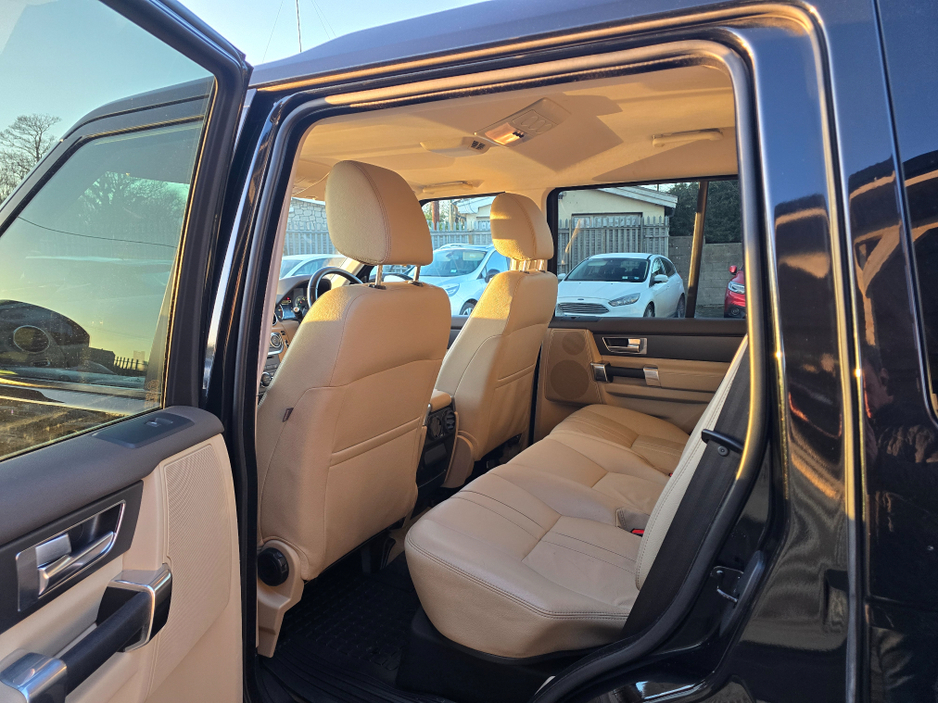 2015 Land Rover Discovery 3.0 TDV6 5 SEAT XE 4DR AUTO €21,450