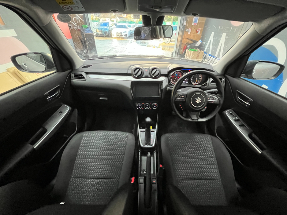 2022 Suzuki Swift - image 13