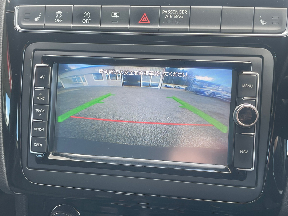 2016 Volkswagen Polo - image 14