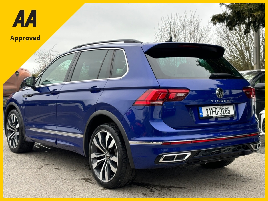 2021 Volkswagen Tiguan - image 3