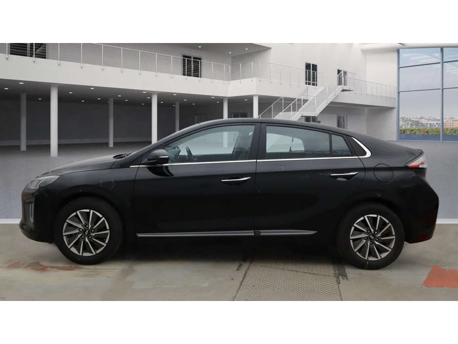 2022 Hyundai Ioniq - image 2