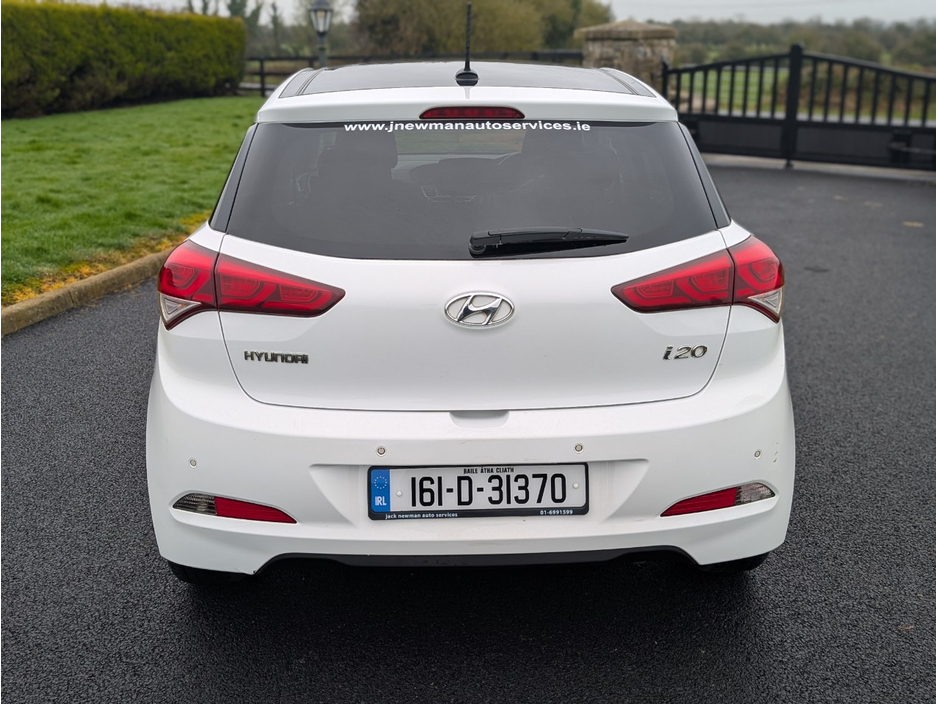 2016 Hyundai i20 - image 8