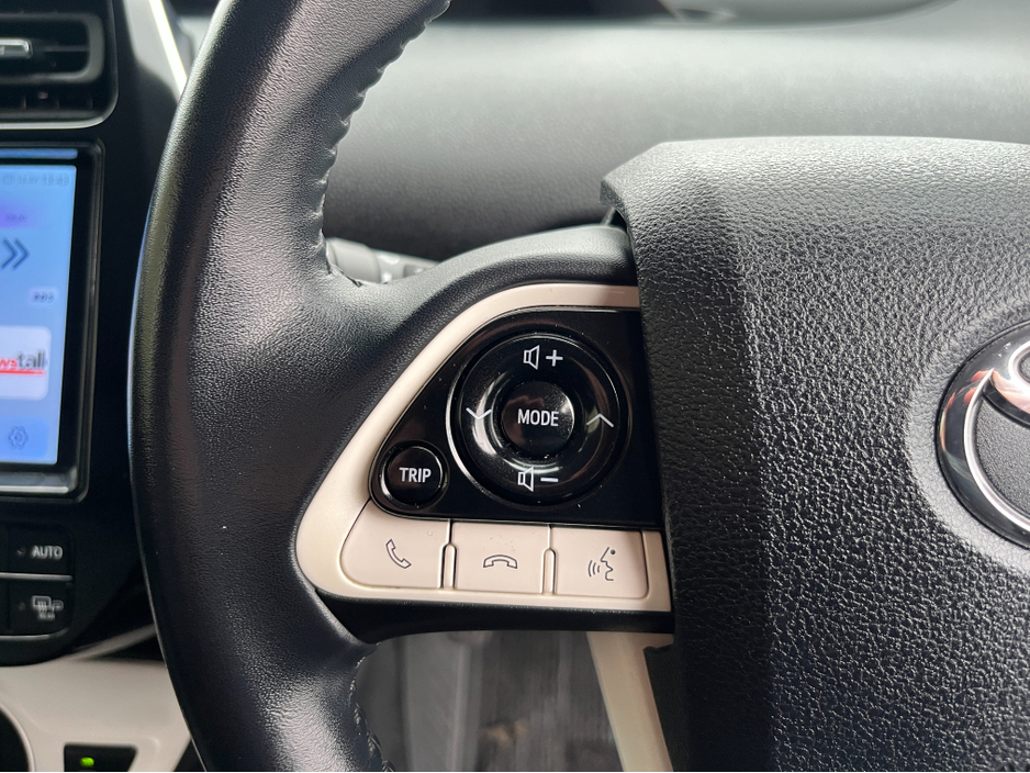 2018 Toyota Prius TOURING SELECTION AUTOMATIC 1.8 HYBRID PETROL //HIGH SPEC//FULL LEATHER HEATED SEATS//HEAD UP DISPLAY//ADAPTIVE CRUISE CONTROL//REVERSE CAMERA// €16,950