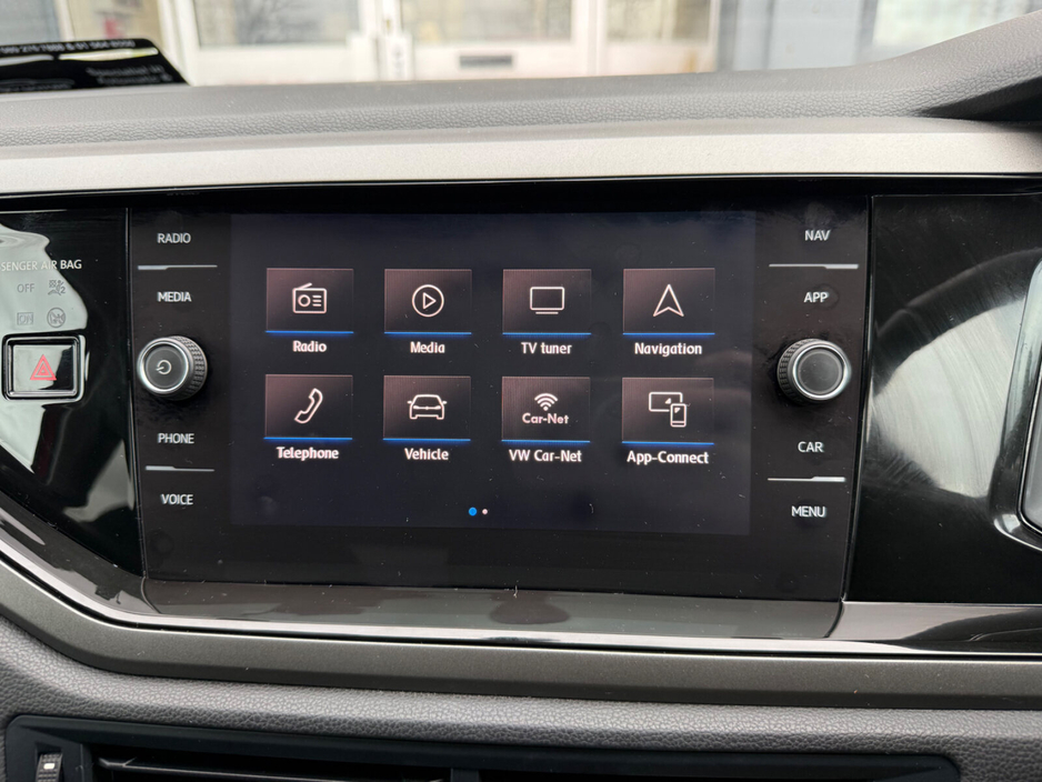 2018 Volkswagen Polo - image 13