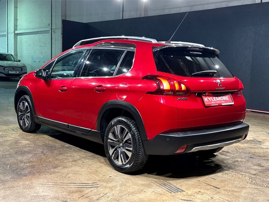 2017 Peugeot 2008 BLACK HALF LEATHER - FACTORY ALLOYS - REVERSE CAMERA €12,950