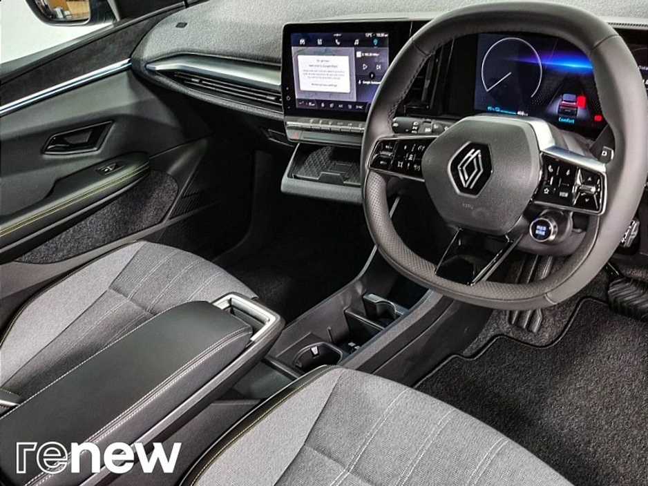 2023 Renault Megane E-Tech EV60 220hp Techno €25,490