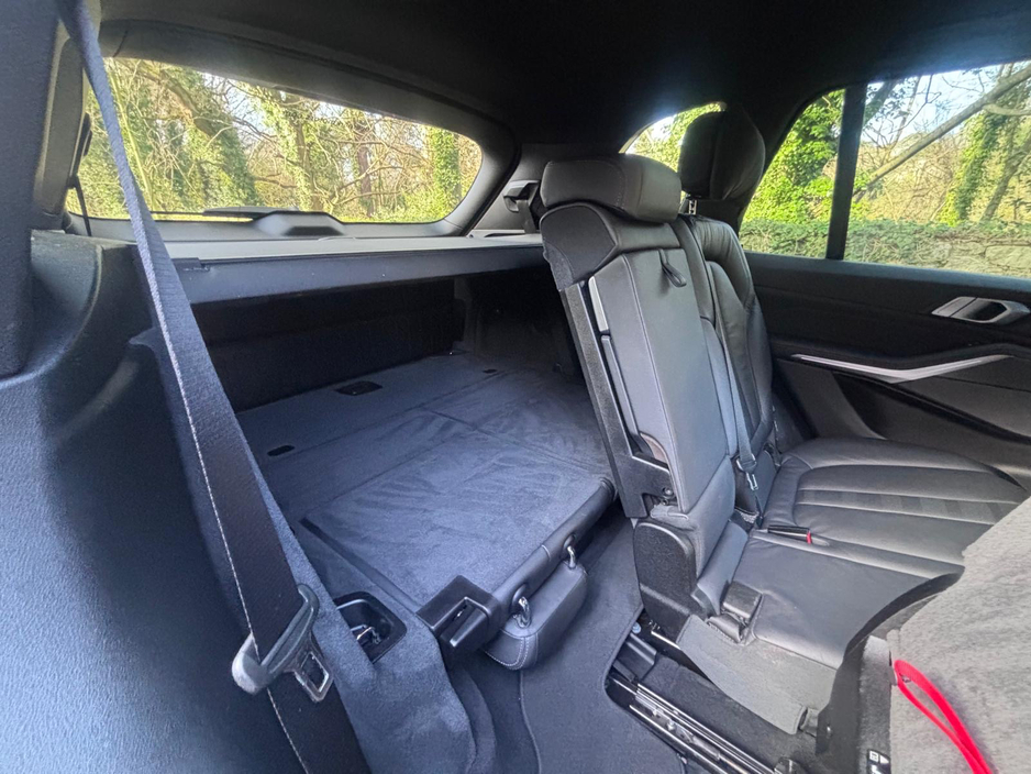 2019 BMW X5 - image 25