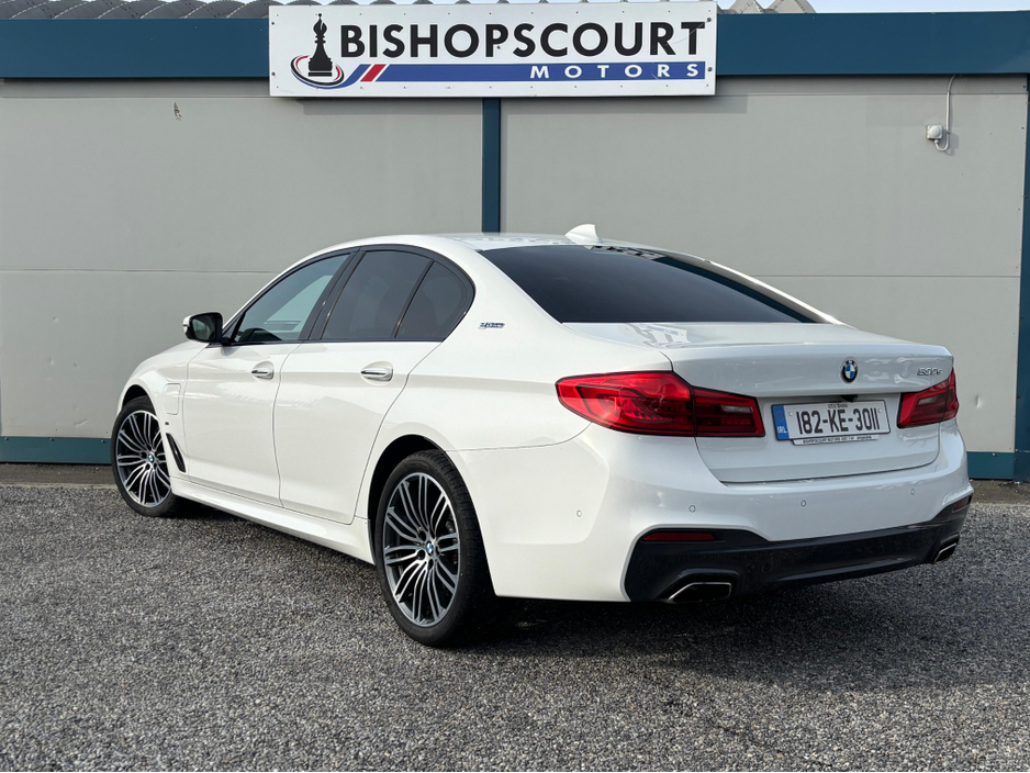 2018 BMW 5 Series - image 10