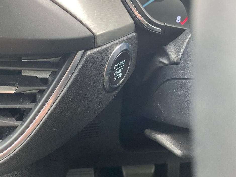2021 Ford Focus - image 19