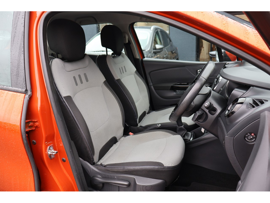 2014 Renault Captur - image 12