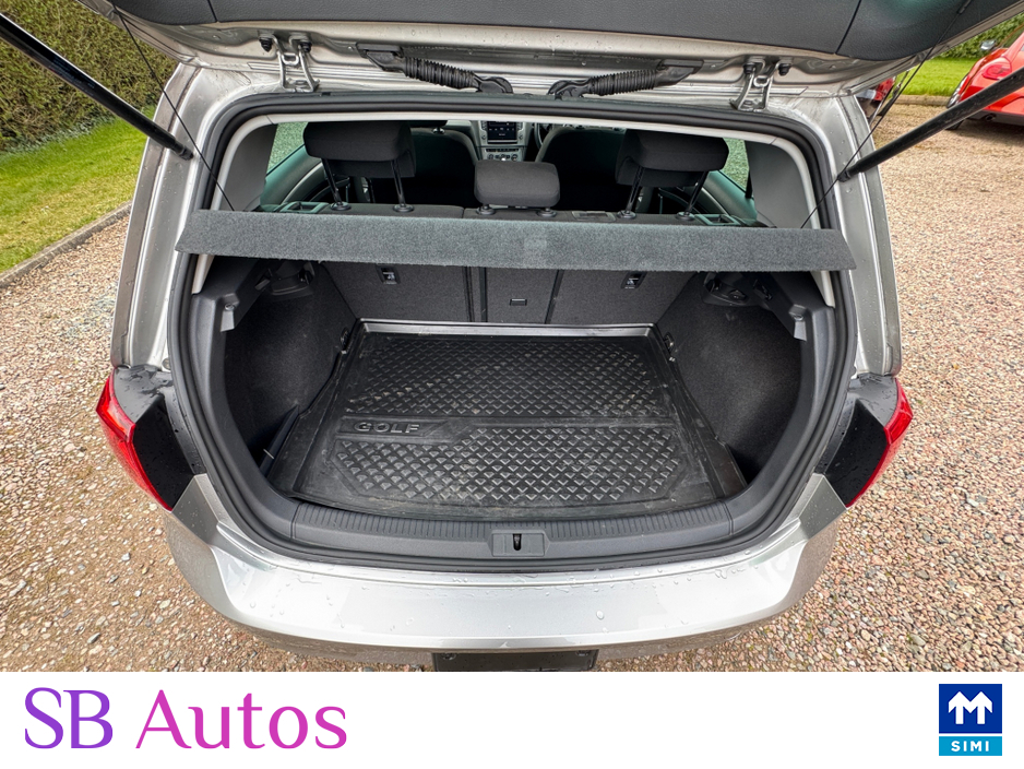 2017 Volkswagen Golf - image 7