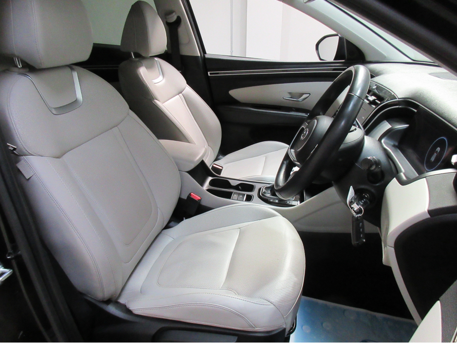 2021 Hyundai Tucson - image 10