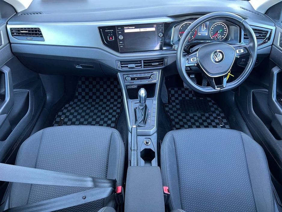 2019 Volkswagen Polo - image 10