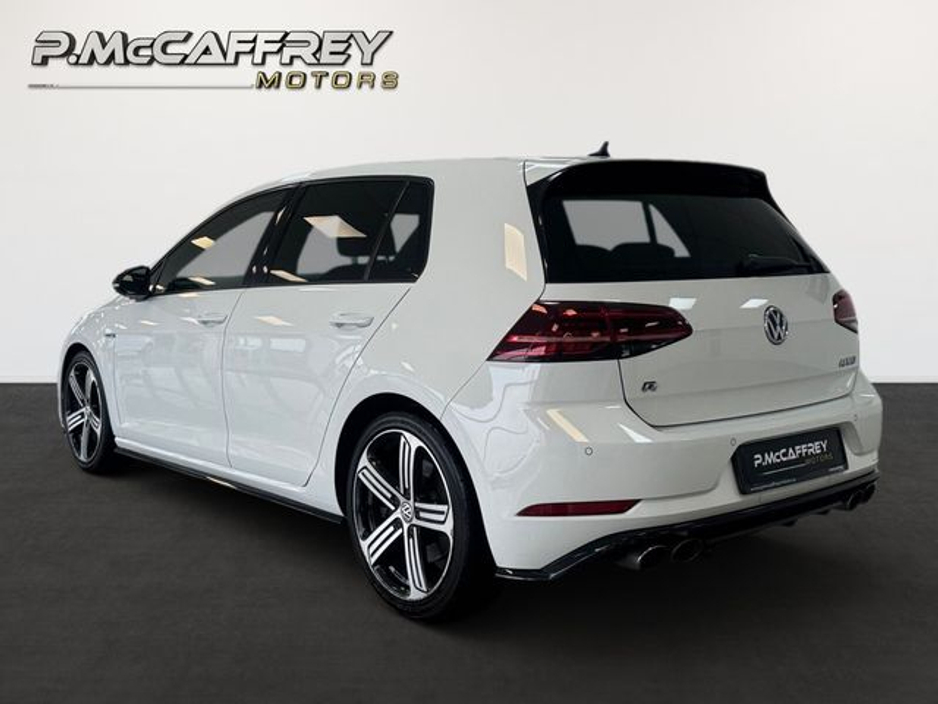 2017 Volkswagen Golf - image 7