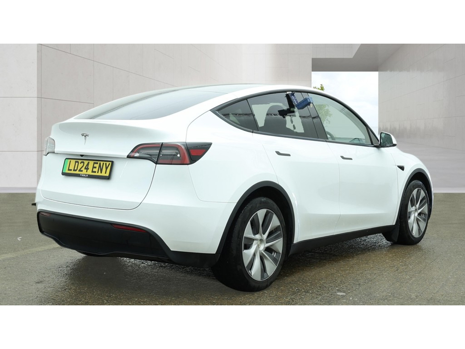 2024 Tesla Model S - image 16