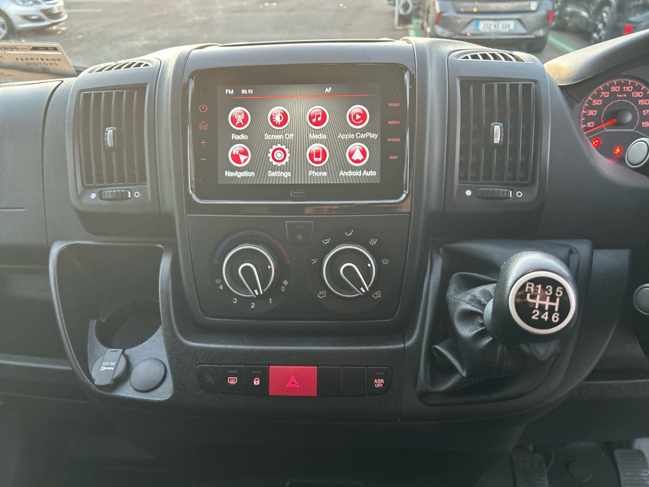 2024 Citroen Relay - image 12