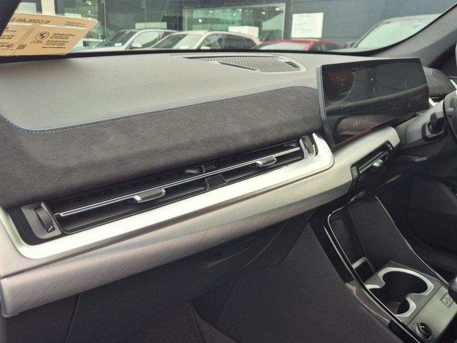 2026 BMW X1 - image 5