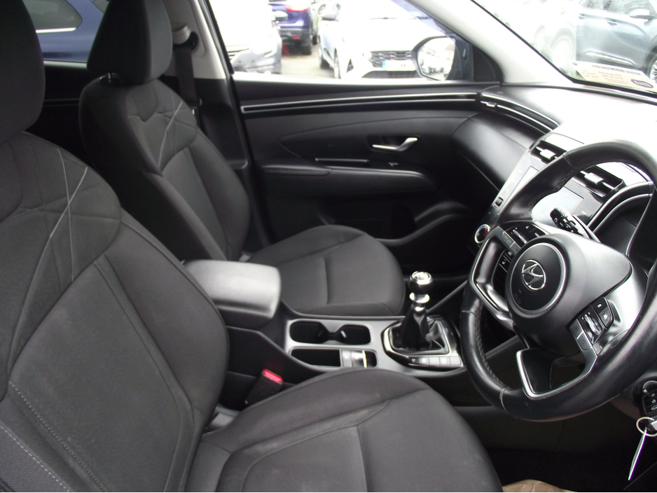 2021 Hyundai Tucson - image 6